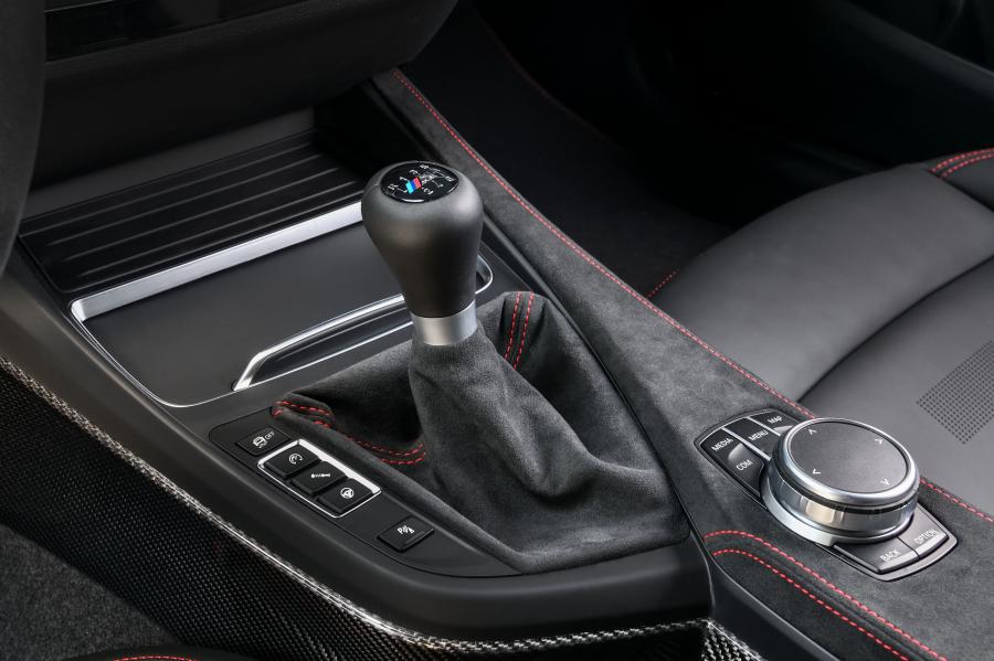 Детали интерьера BMW M2 CS (F87) 2019 года  (WW) (фото 68 из 89)